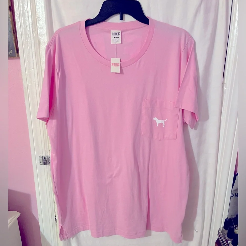 PINK Victoria’s Secrets T-Shirt with Pocket Size Large NWT - Picture 1 of 5